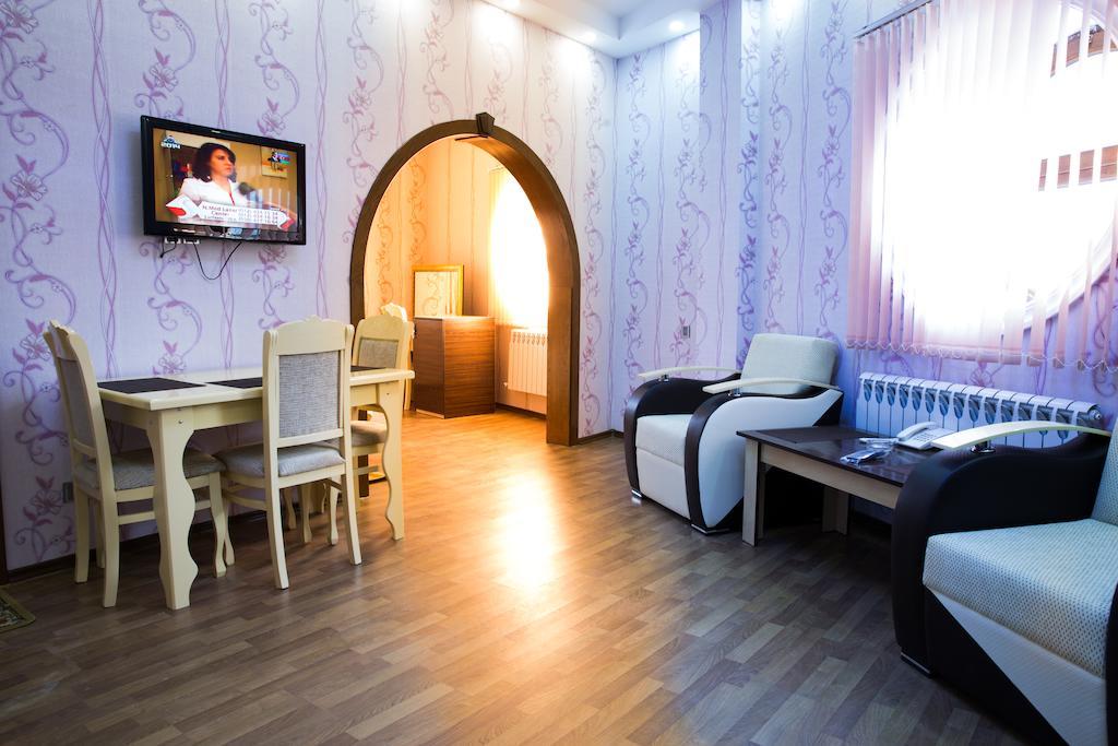 Cinema Boutique Hotel Ganja Exterior photo