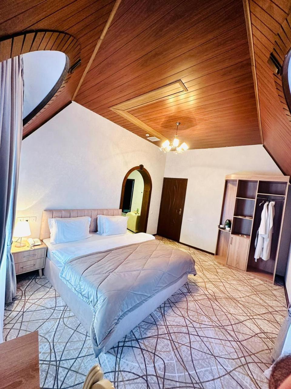 Cinema Boutique Hotel Ganja Exterior photo